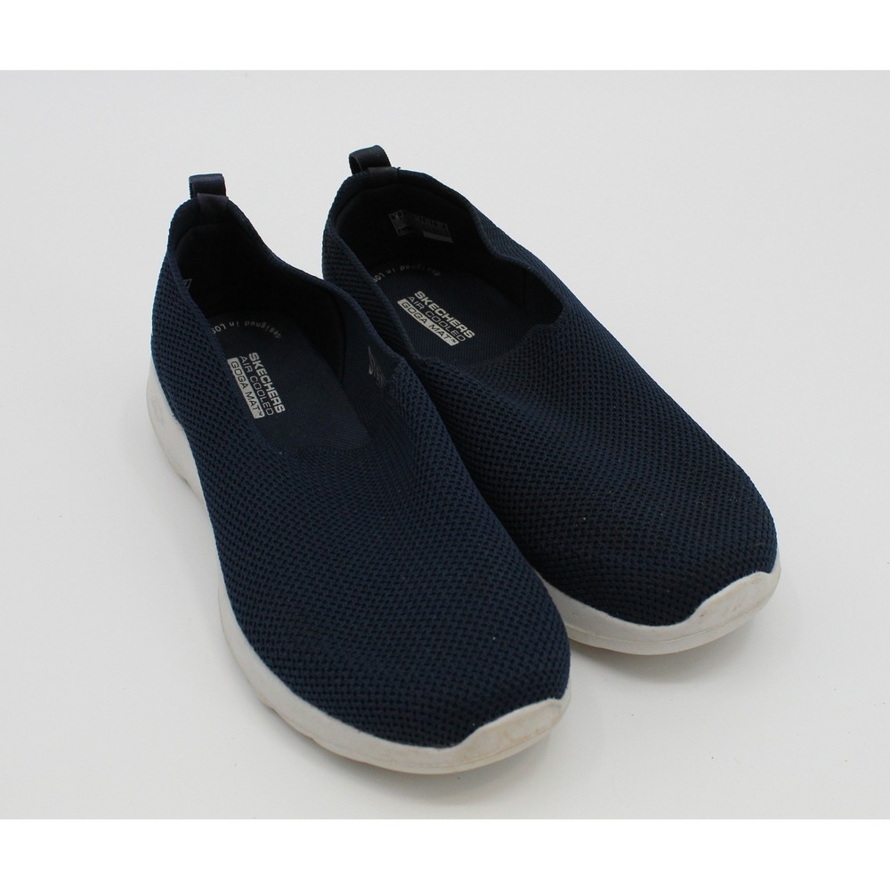 Women's Skechers Goga Mat navy and gray slip on sneakers Size 8 Stretch Fit